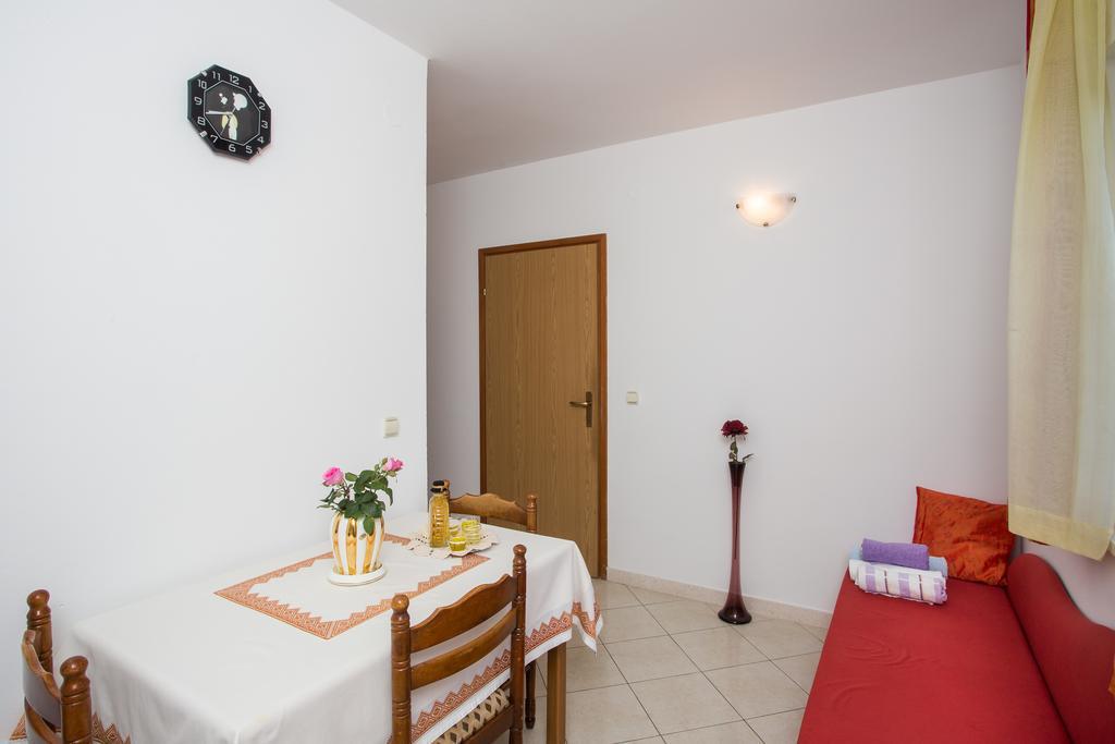 Apartments Mira Млини Экстерьер фото