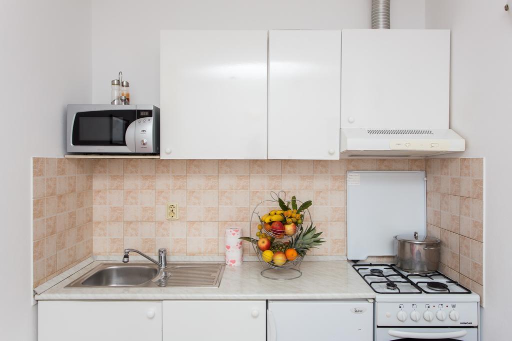 Apartments Mira Млини Экстерьер фото